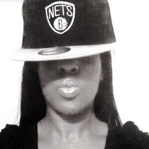 Meet your Posher, Mae